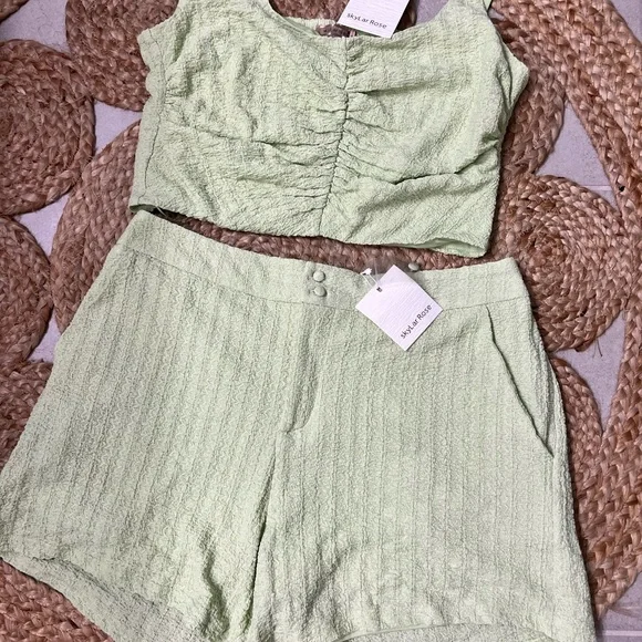 Green Short Set - Picture 3 of 4